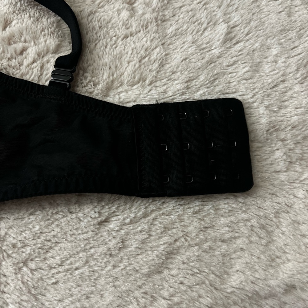 Body by Victoria Victoria’s Secret Bra - Picture 10 of 14